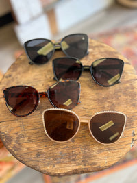 Chic Oversized Cat-Eye Rhinestone Sunglasses