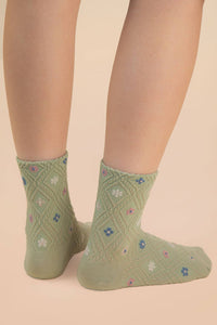 Floral Printed Textures Crew Socks: BLUSH