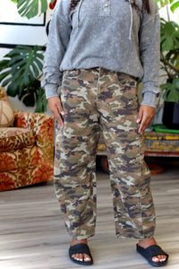 Eliza Camo Barrel Jeans