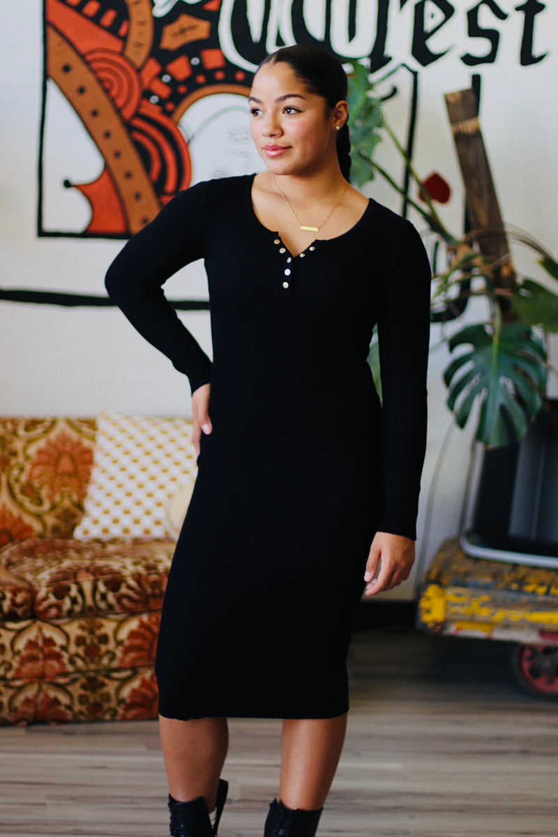 Layering Season Sweater Dress in Black