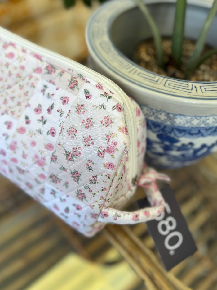"Garden of Roses" Quilted Vanity and Travel Bag