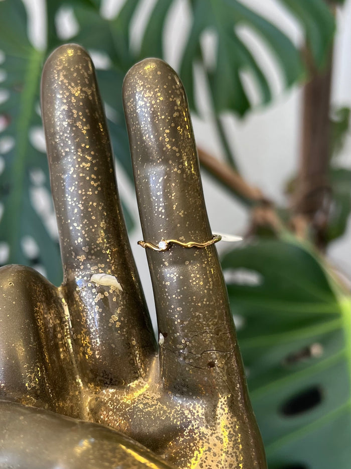 Dainty 18K Gold Plated Wavy Ring size 9