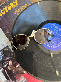 Thin Retro Round Sunglasses