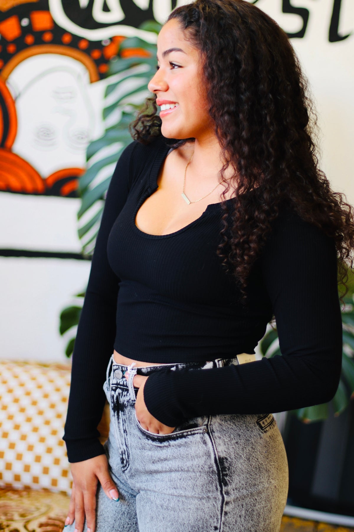 Heart Eyes Basic Crop + Black