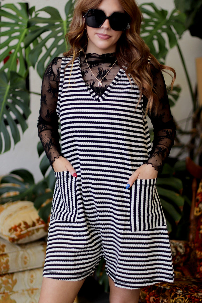580 B&W Striped Casual Romper